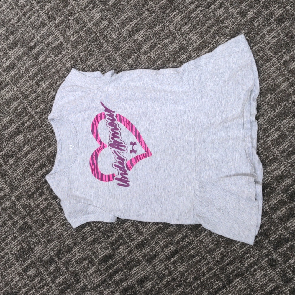Under Armour Girls Heart Tee Size 5